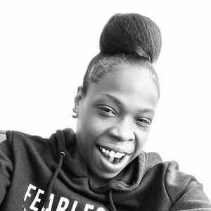 Meet your Posher, Yolanda